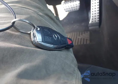 2017 Mercedes-Benz Amg C 43 4Matic z USA, uszkodzony, nr VIN 55SWF6EB6HU185222